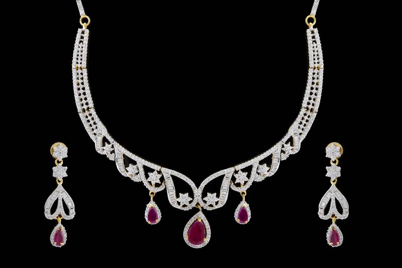 buy marun kundun fashionable necklace set buy marun kundun fashionable necklace set